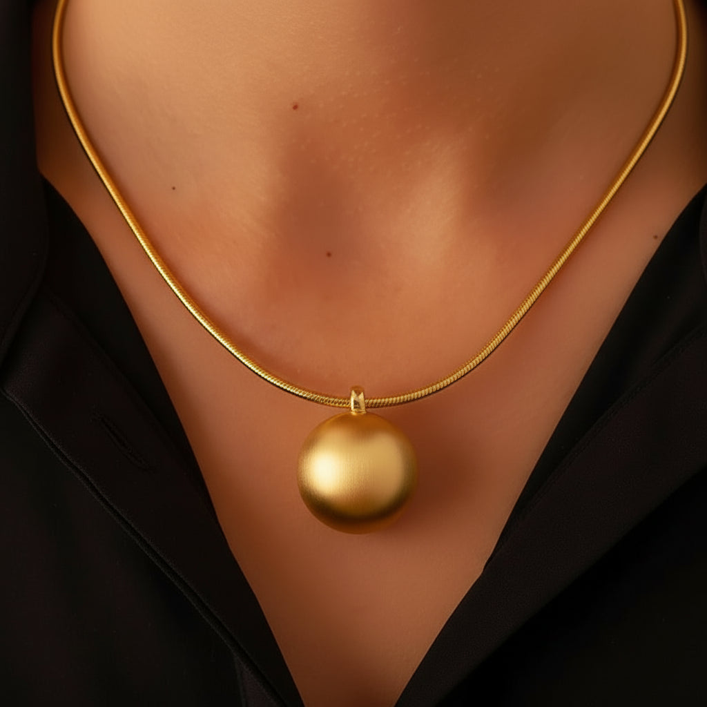 Soleil Pendant Necklace